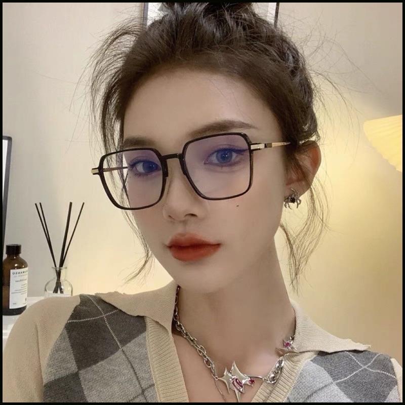 Product Introduction of แว่นตากรองแสง สายตายาว ZY2055 (+50ถึง+400) กรองแสงคอมมือถือ กระดาษชำระ  บรีส 11