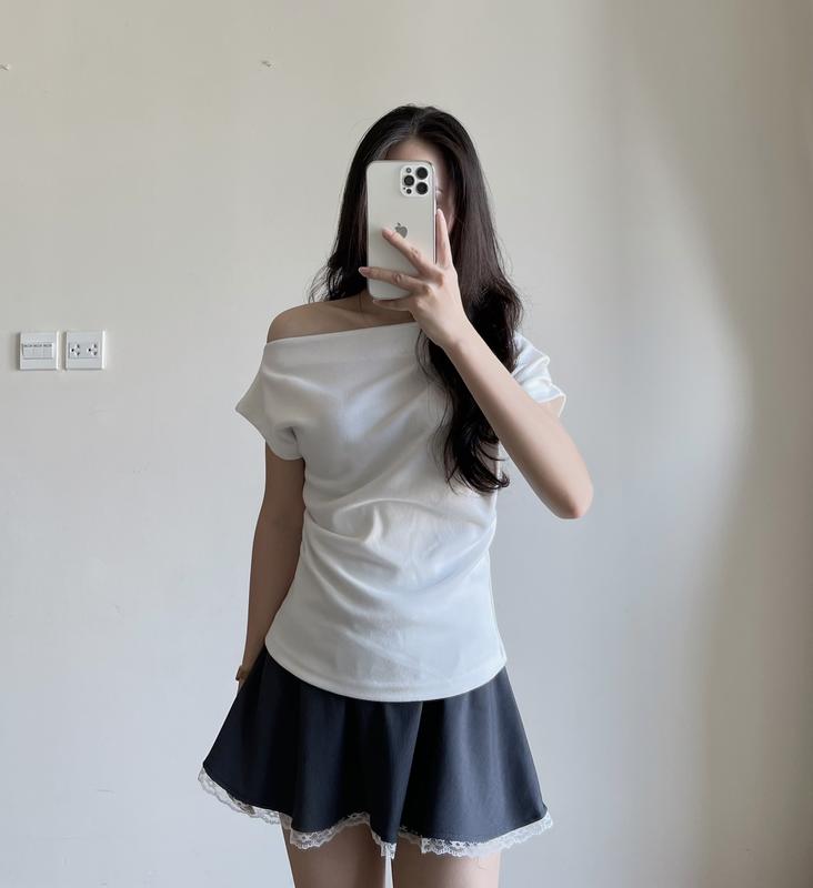 Áo Thun Lệch Vai Xếp Ly, Áo Kiểu  Sườn Nhún Eo Điệu Đà, Áo Phông Form Vừa Chất Vải Co Dãn Mềm Mịn Miho House