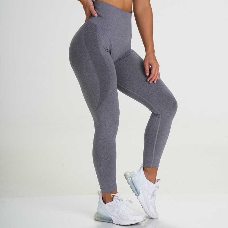 Product Introduction of Seamless Knitted Small Crescent Breathable Quick Drying Fitness High Waist Peach Tight Elastic Hip Lifting Yoga Pants 8
