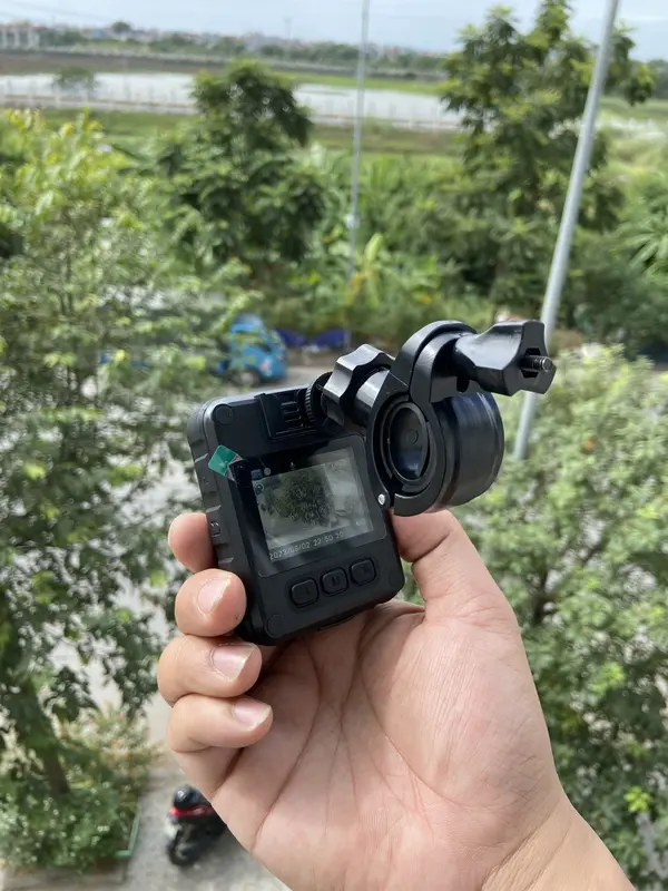 (HOT) Camera hành trình xe máy L9S Wifi - Ghi hình 1080FHD/2K, Pin 2000mAh, Quay liên tục 4.5-5h, Chống nước IP65, Thiết kế siêu bền, Phụ kiện xe máy/đi phượt/dash cam 7