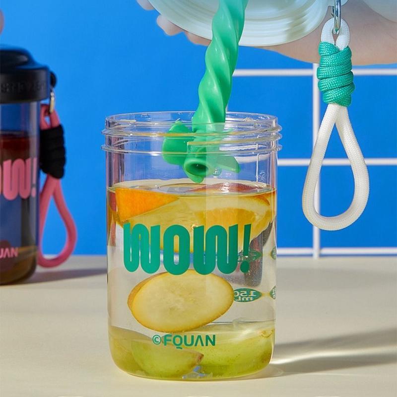 Product Introduction of Kawaii 580ML/520ML Water Bottles With Straw Straw Dust Cap Whey Protein Shaker Bottle Portable Handle High-capacity Insulated Thermal Cup Fruit Juice 22