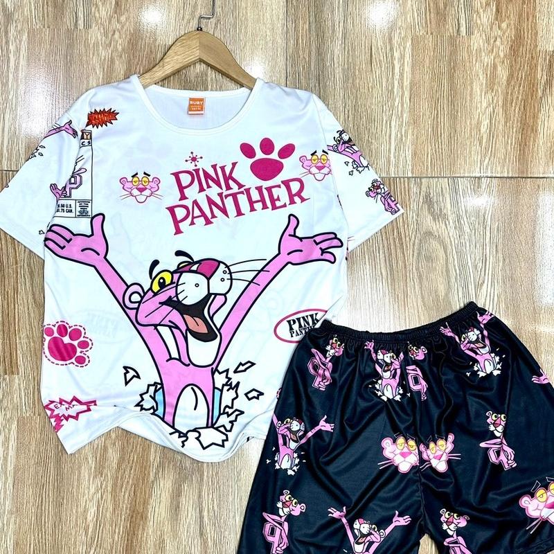 Bộ mẫu hoạ tiết BÁO HỒNG VƯƠN VAI quần đùi tay ngắn cho cha, mẹ, bé TỪ 7KG ĐẾN 85KG hoạ tiết hoạt hình dễ thương, chất thun mềm - mịn - mát