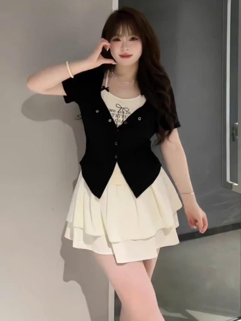 Product Introduction of Áo Thun Tay Ngắn Giả Hai Lớp Dáng Ôm Ngắn Phong Cách Hàn Quốc Thời Trang Mùa Hè Dành Cho Bạn Nữ Top Shirt 18
