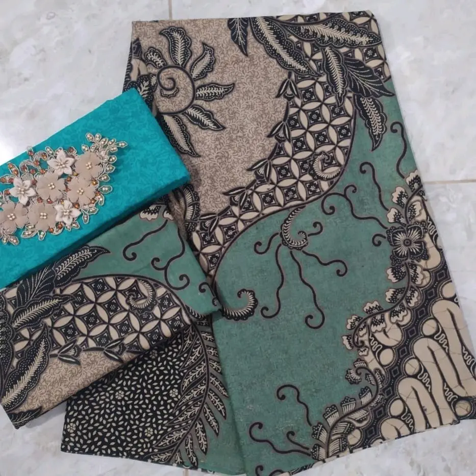 Kain batik pekalongan / motif kate hijau sage