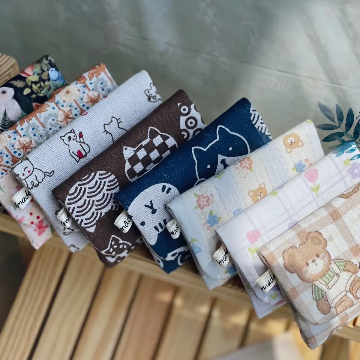 Ví vải handmade hoạ tiết cutie