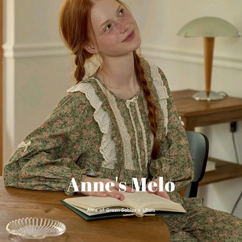 Bộ đồ ngủ nữ dài tay Ullala Anne Melo hoa nhí xanh lá cotton thu đông Women