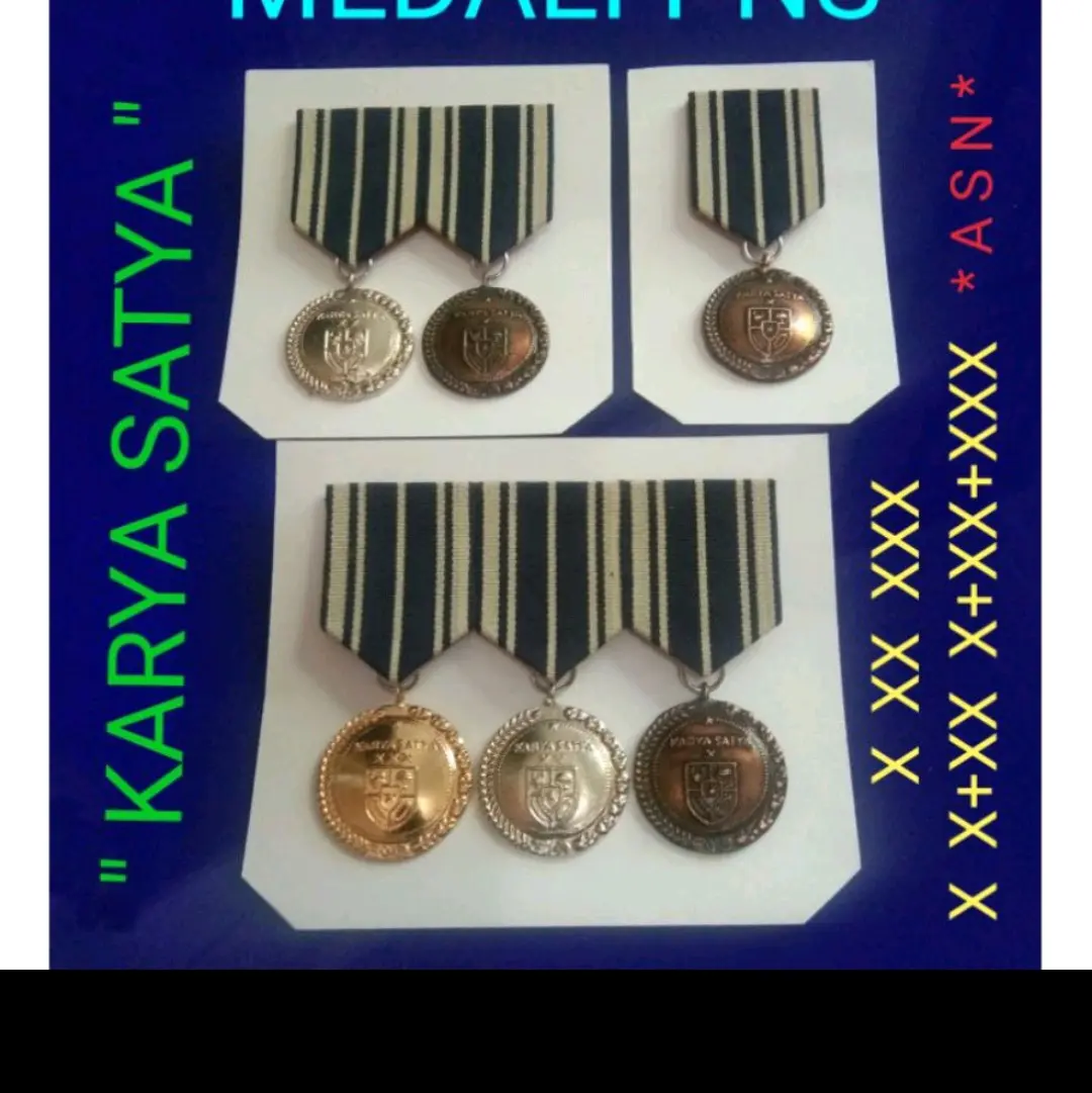 LENCANA PNS/Sudah Siap Pakai Tatakan Acrylik