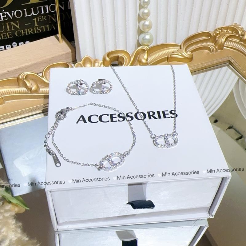 Set khuyên tai vòng cổ lắc tay cd thời trang chất liệu titan cao cấp k đen k han gỉ by Min Accessories Women