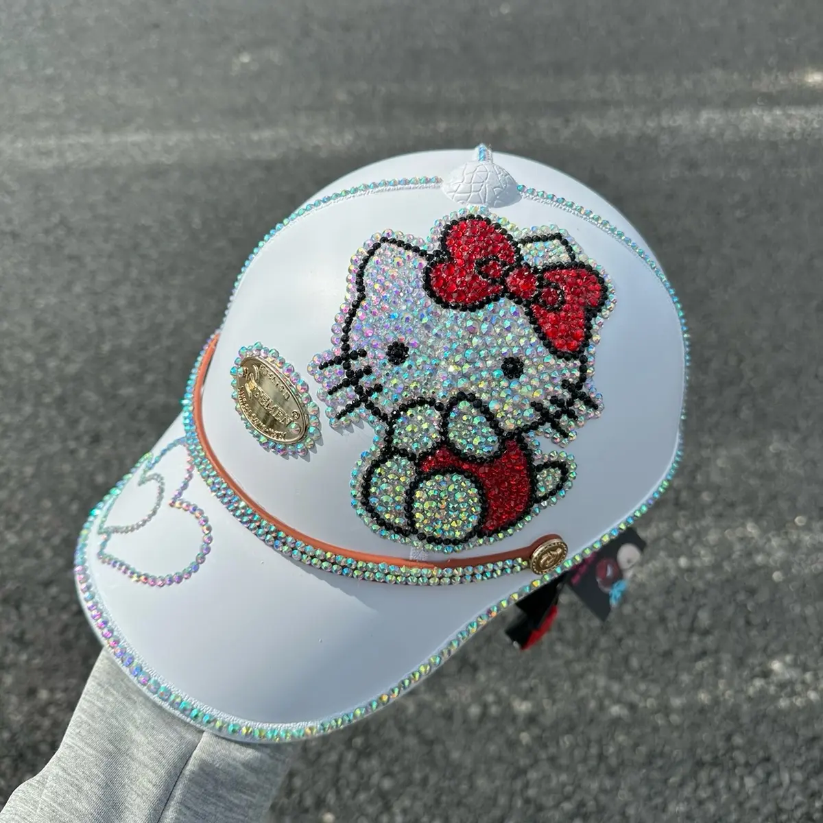 [Nón bảo hiểm Đính Đá ] Hello Kitty màu trắng,có khoét lỗ sau buột tóc, bao đi mưa không rớt đá