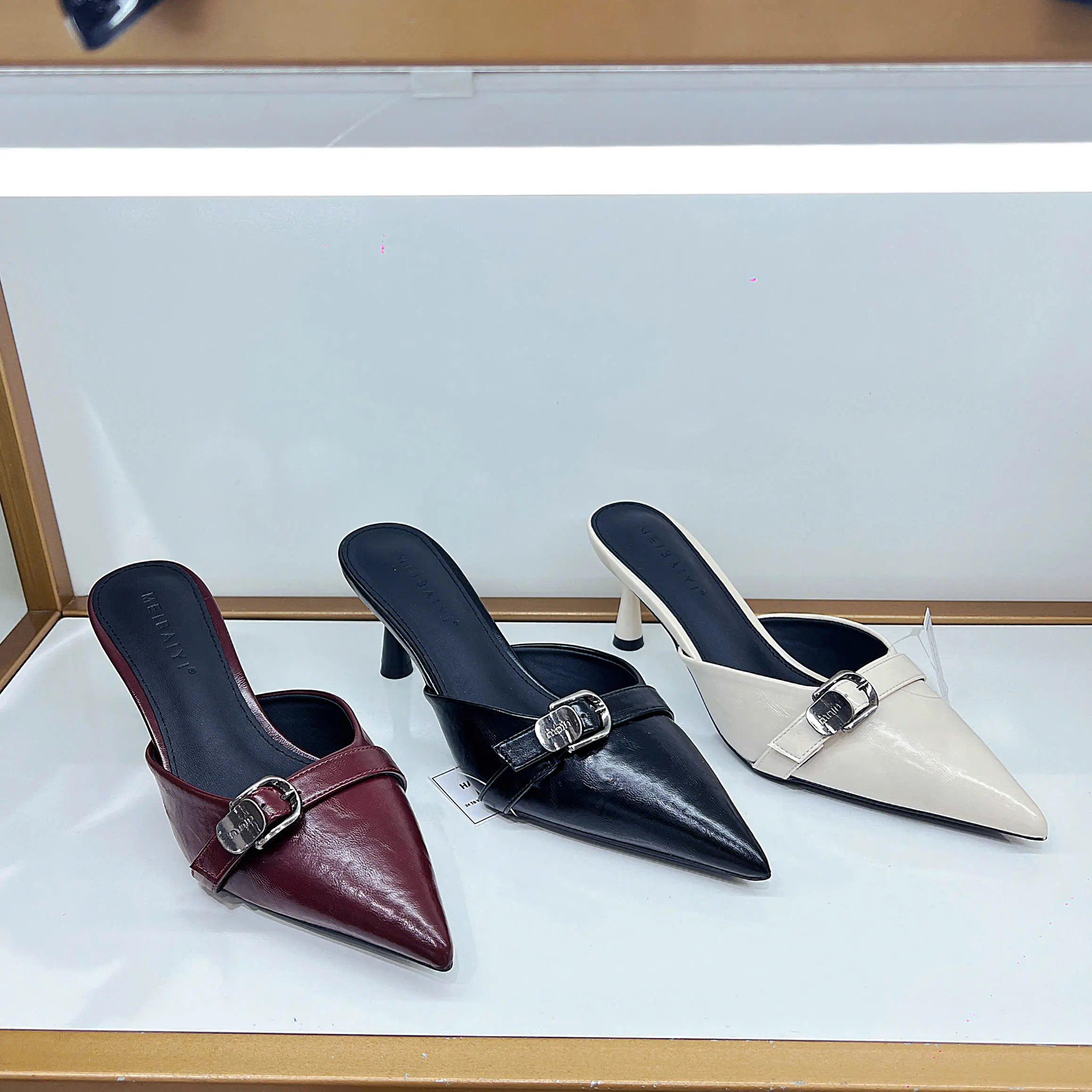 HACHI SHOES 83311-13 SỤC NỮ MŨI NHỌN GÓT NHỌN CAO 7CM FULBOX