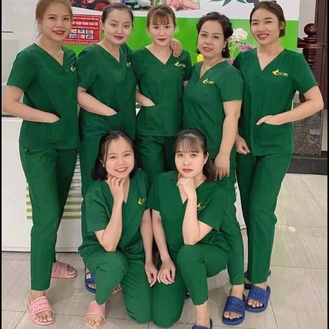 Đồng phục spa màu xanh két Cotton lạnh