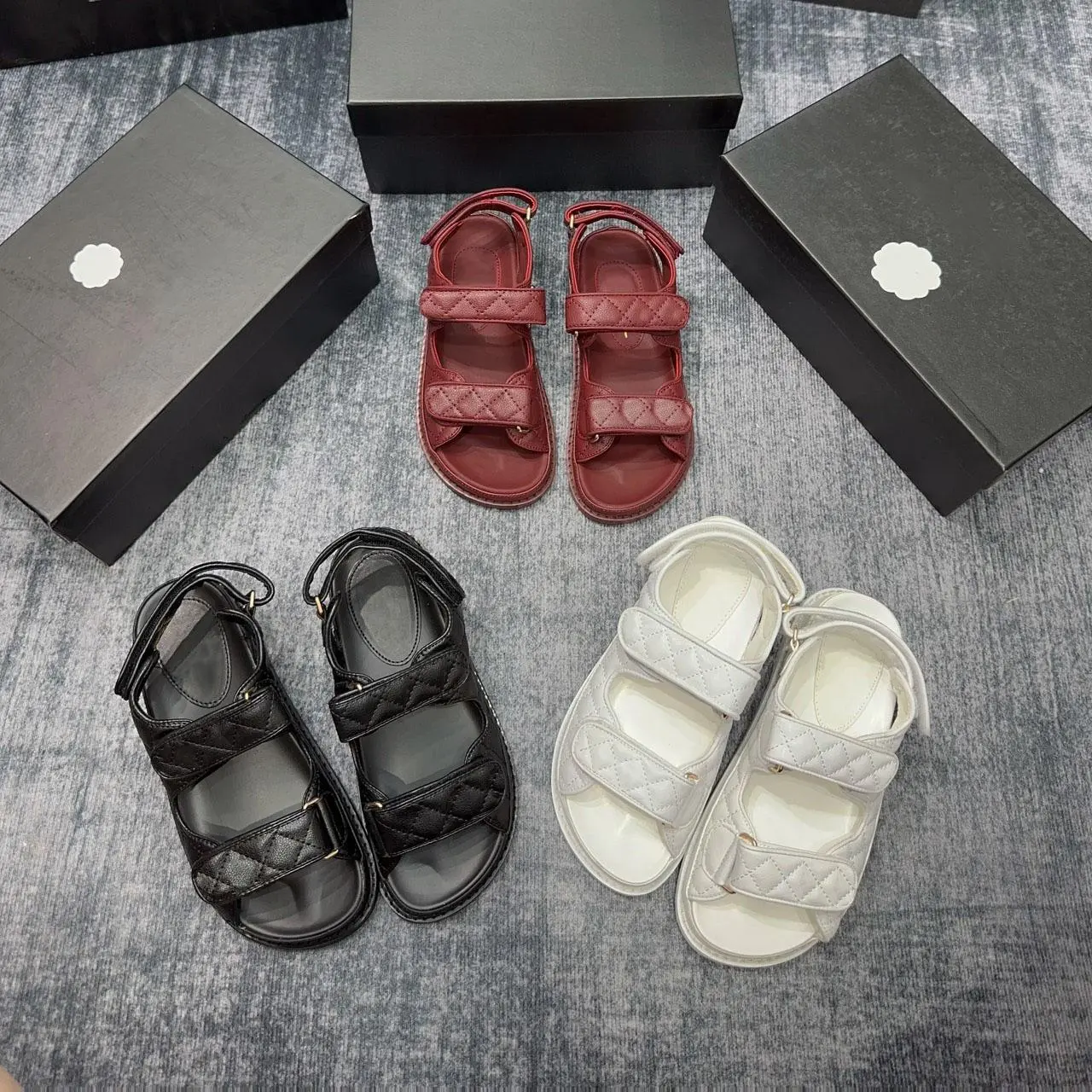 Sandal nữ quai dán da trần trám đế 3cm hàng QCCC