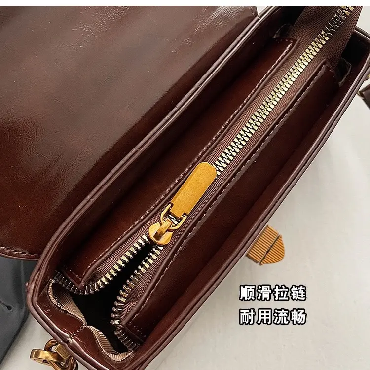 Túi xách nữ A112 thời trang đeo chéo cầm tay tặng kèm móc khoá hàng quảng châu cao cấp ( size 22cm) 4