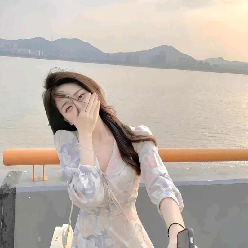 Đầm midi voan hoa nhí tay dài cổ V mặc đi chơi đi biển 166 Nữ Women Dress