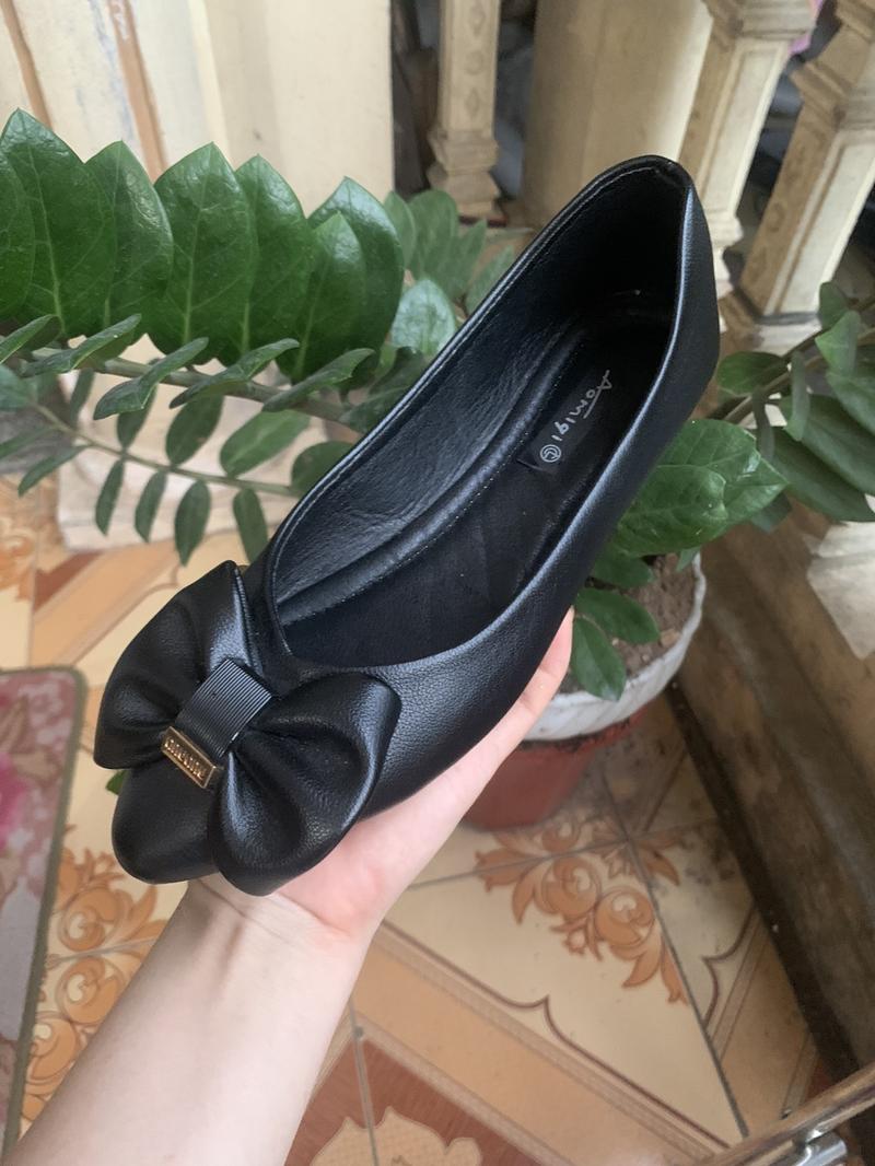 Product Introduction of Giày Bệt nhọn da sần đen/kem nơ cao su dẻo cho Nữ 3