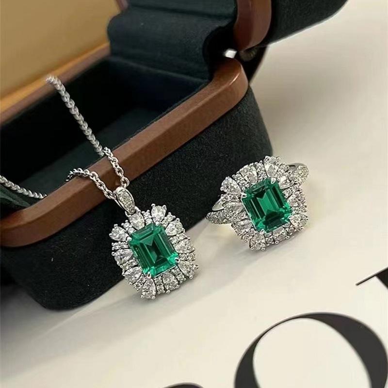 Simple Super Shiny Elegant Emerald Set Rings Necklace Frosty Style Stud Earrings Online Influencer Necklace TikTok Cross-Border Hot Sale 0