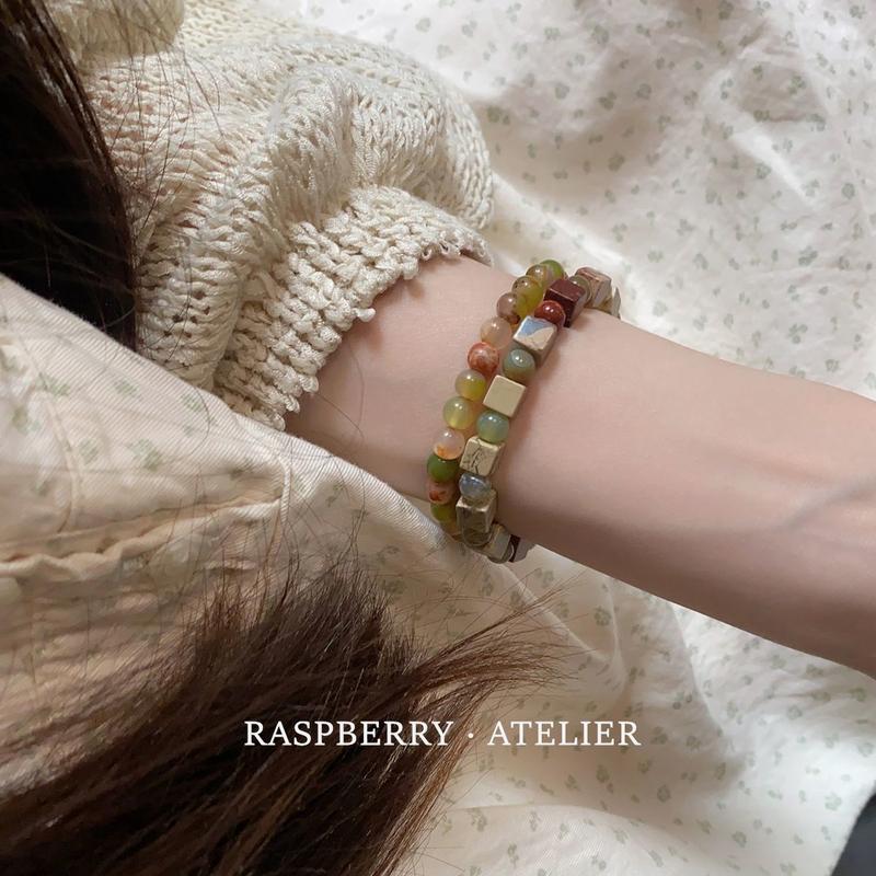 Product Introduction of New Chinese Style White Beaded Bracelet Natural Stone Twin Artistic National Style Niche Retro Bracelet 3