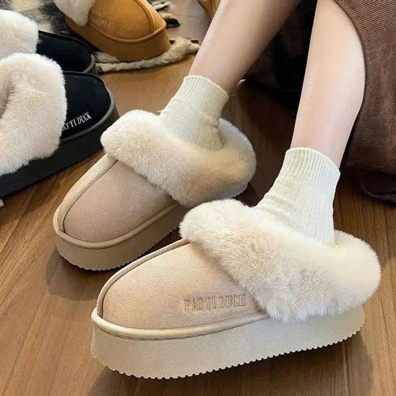 Sục Nữ Cổ Lông Dập Chữ PAT DUCK Đế Siêu Nhẹ Ấm Mùa Đông Cao Cấp SUKKEPO DéP Slipper Women Có Quai Dép Lê 6