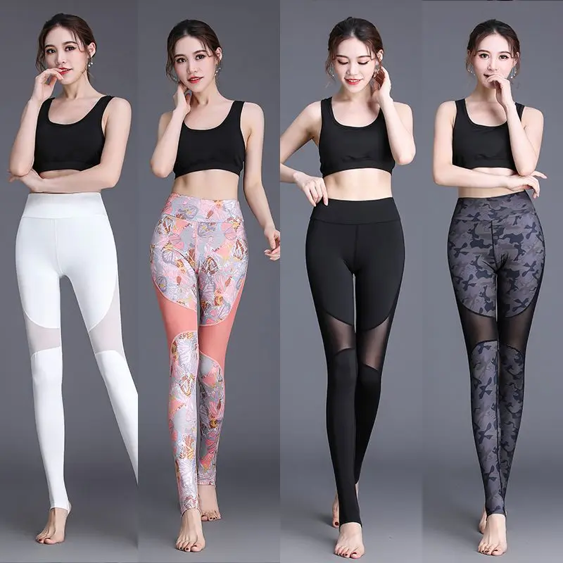 กางเกงโยคะ ยืดหยุ่นสูง รัดรูป ขั้นตอนพิมพ์ เหมาะสำหรับสวมใส่กลางแจ้ง เลกกิ้งกีฬาวิ่ง แห้งเร็ว เอวสูงของผู้หญิง ยกสะโพก กางเกงครอป