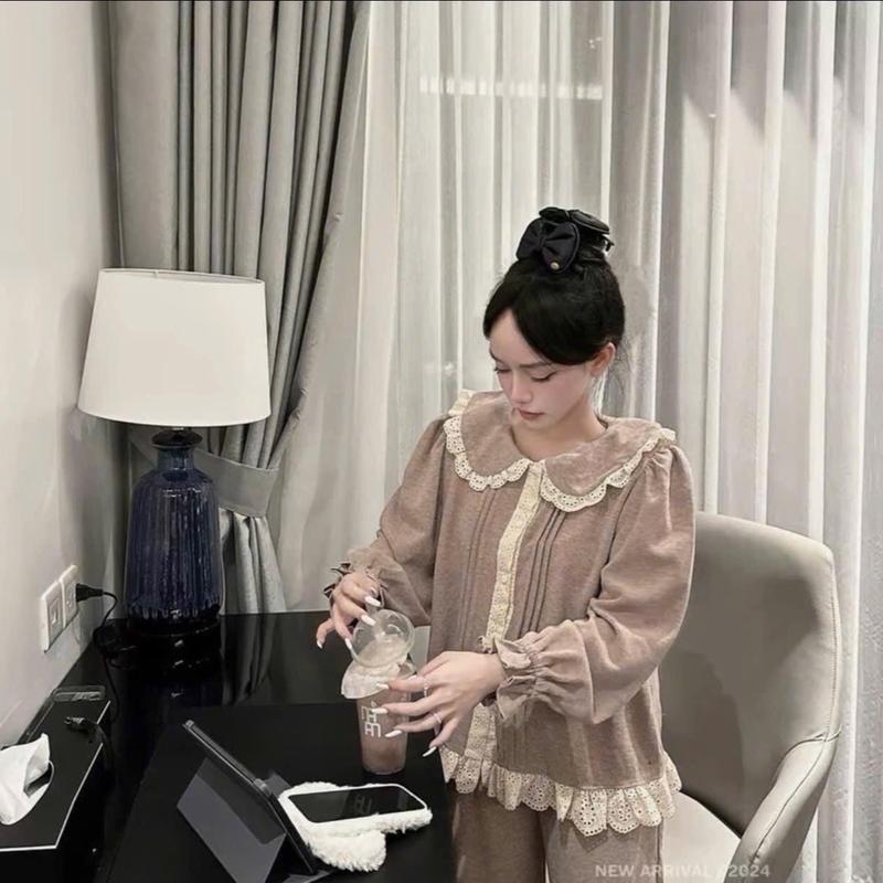 Sét bộ ngủ phối ren bèo chất len lông thỏ tiểu thư dành cho nữ sẵn hàng 2 màu Linhmystore02 đồ bộcổ