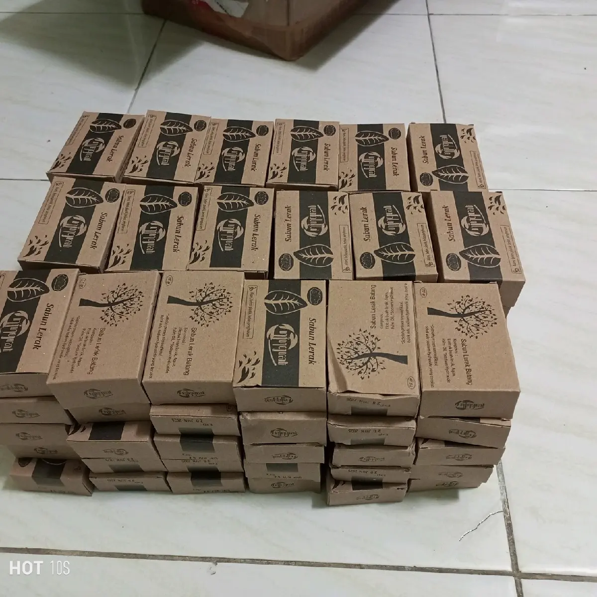 Sabun batang Ningrat buat mencuci Clodi,baju bayi,sutra dll Bayi