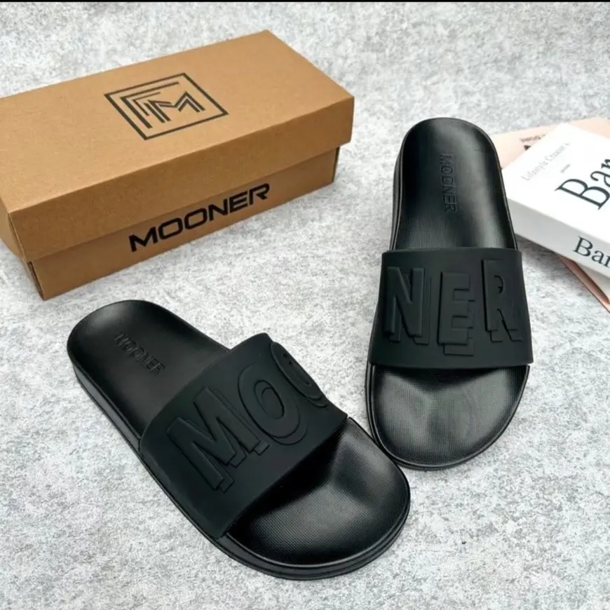 Dép nam nữ quai ngang chữ nổi MOONER với 3 mầu sắc dép đế đúc quai cao su nước bền bỉ êm chân Slipper dep cap