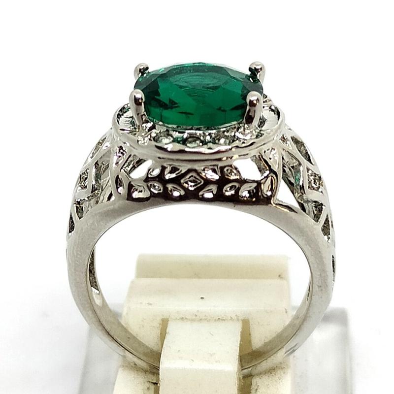 Cincin Wanita Green Emerald 2