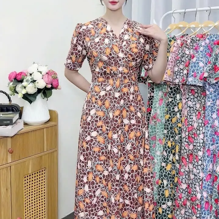 Váy lụa tay lỡ cho ngày Tết - Thương hiệu  Women 4