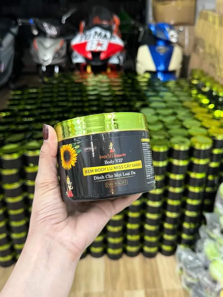 Product Introduction of ( COMBO 3 HỦ )Kem dưỡng da body vip 200G Women Dưỡng Da Body Dưỡng Body Làm Đẹp Da Lotion Nữ 5