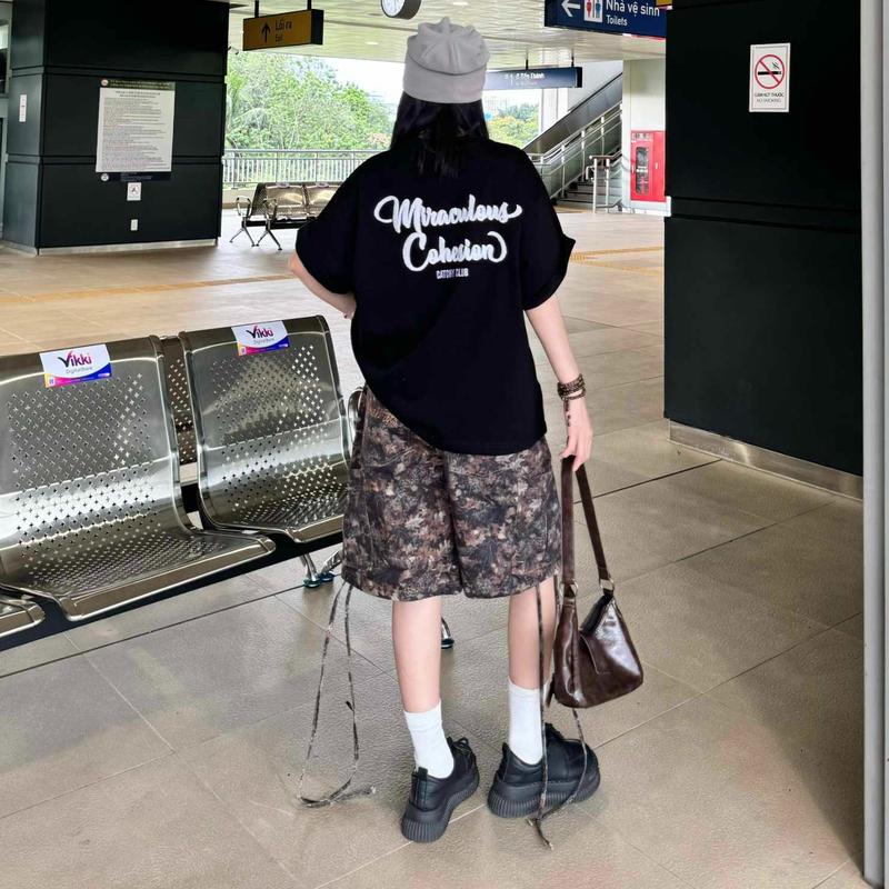 Áo Thun Form Boxy Chữ Thêu Local Brand Catchy.Club AT30