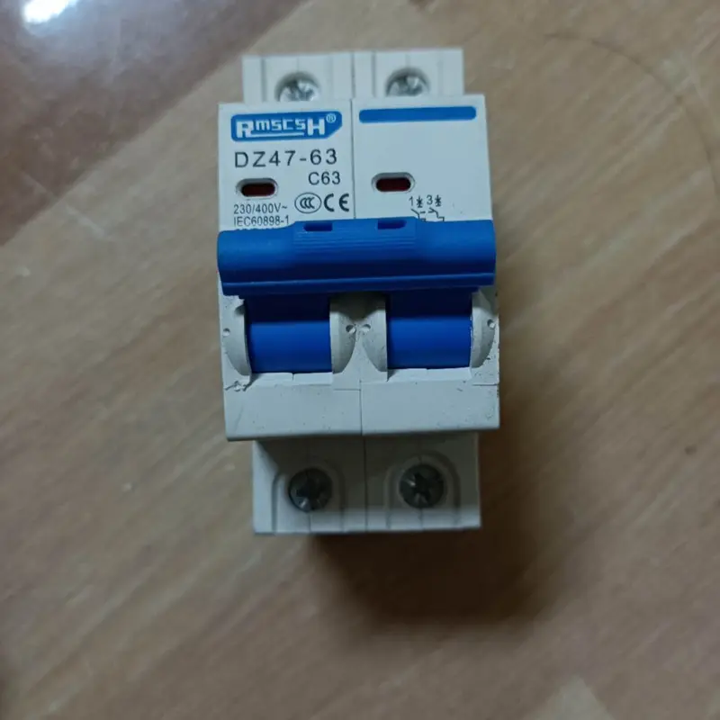 Át aptomat  cài 1P 2P 16a 20a 2P20a 32a 63a hàng RmscsH chất lượng ISO 6