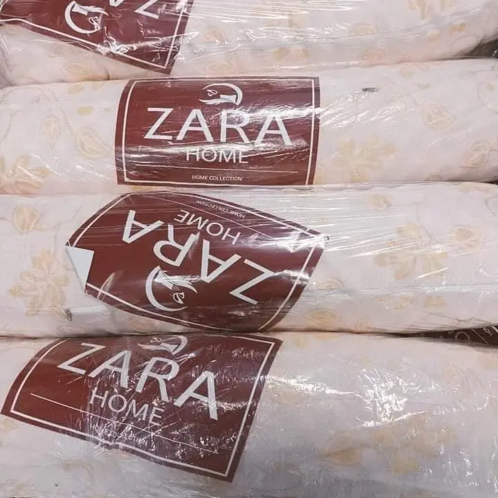 Gối ôm cao su non zara