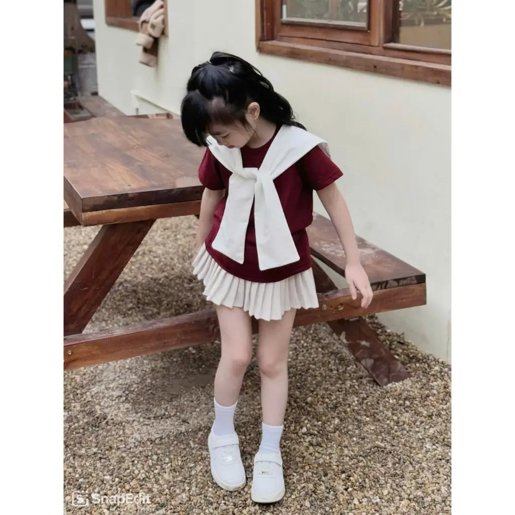 Set áo đỏ ngựa kèm khăn bé gái