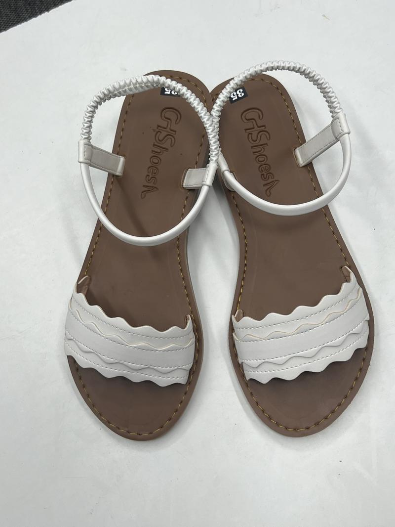 Product Introduction of GHShoes VD03 - Giày sandal nữ quai lượn sóng mũi tròn đi học đi chơi DéP đi chơi đi làm Chân đế phẳng (1 cm trở xuống) Dép xăng đan Jean Đế Bằng dép  nữ ngang thấp 1402 17