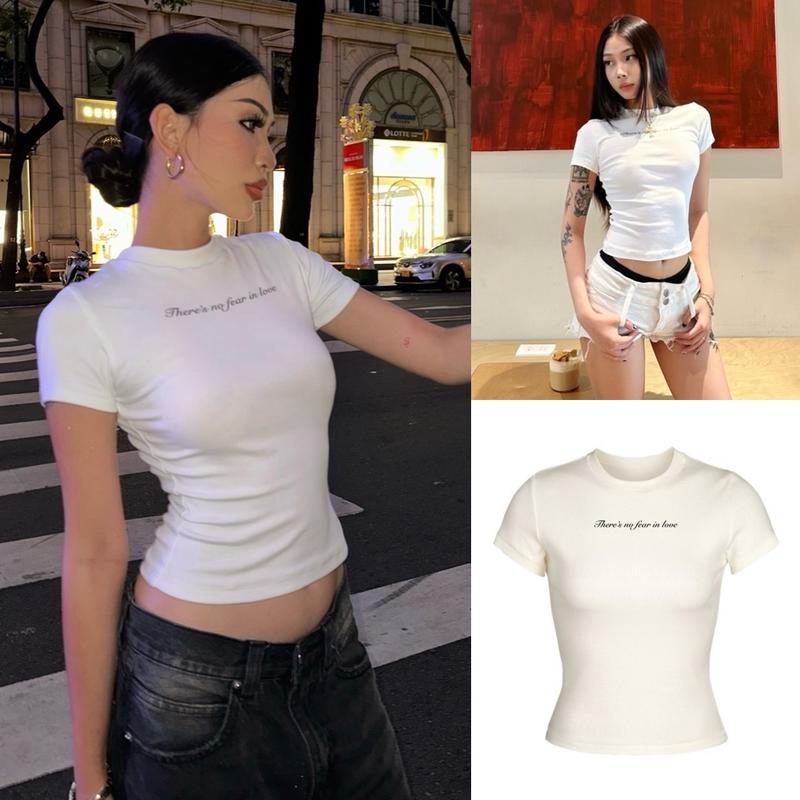 Áo Thun Basic Nữ Hoạ Tiết Chữ Nhỏ Đơn Giản Form Ôm Co Giãn THERS’S NO FEAR IN LOVE - SWEET AS PIE