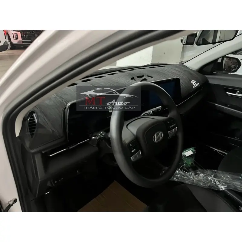 Thảm taplo Hyundai Accent 2024-2025