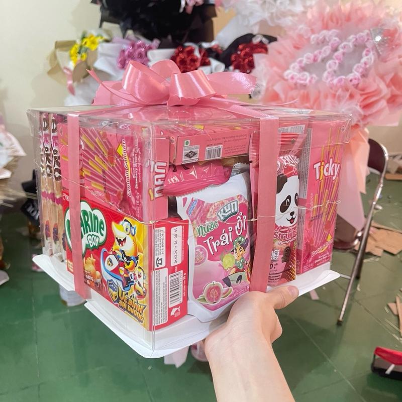  Hộp bánh kẹo meca29x29x18 cm làm quà tặng 