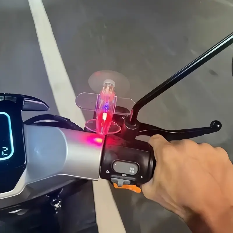 [Kerde]Dekorasi Motor Dan Mobil / Lampu Energi Angin-Memancarkan Cahaya Pesawat / Aksesoris Mobil 4