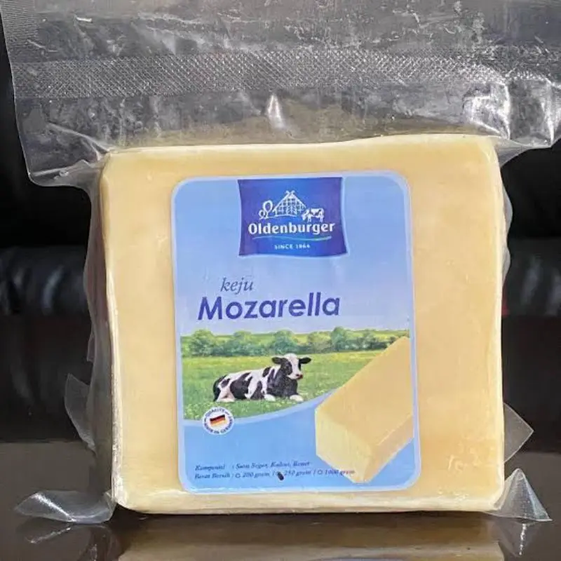 Keju Mozarella Chesee Oldenburger 250 Gram Alami Organik Bahan Cheese