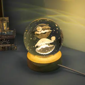 lampu buat kamar tidur Lampu Hias LED lampu hias kamar tidur Hadiah spesial lampu malam bularbola kristal Kayu