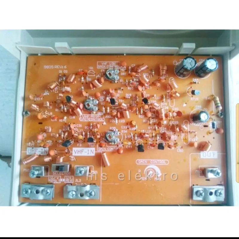 Booster Antena PF DX W9900 Original cocok buat boster Digital DVBT2 dan Analog 2