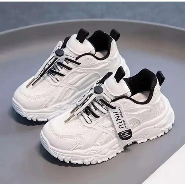 Sepatu cowok model terbaru 2024- Sepatu pria model sport fashion