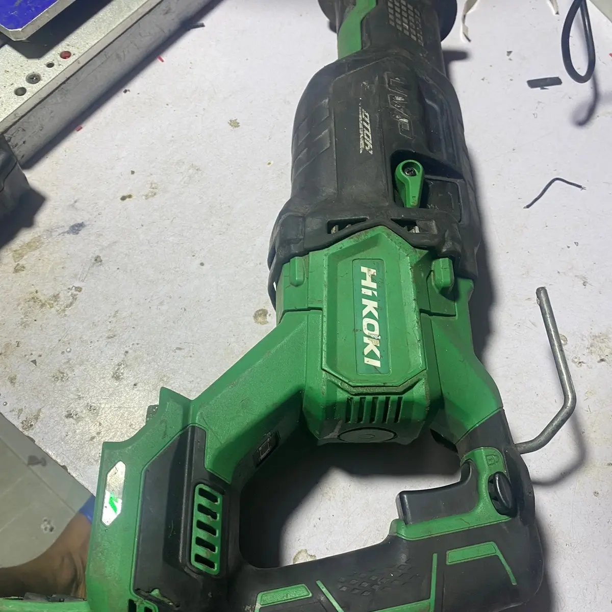 Cưa kiếm hikoki 36 v