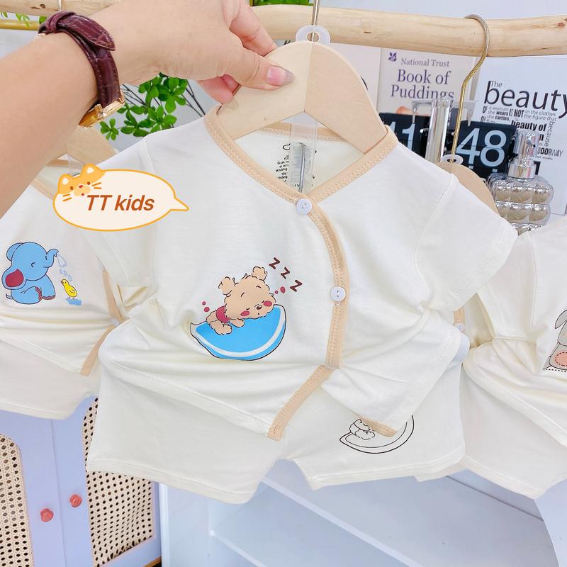  combo 5 bộ áo tay ngắn + quần ngắn nhiều họa tiếc hình thú cho bé trai bé gái  từ 2-7 ký  chất thun lạnh co giãn 4 chiều nhiều họa  tiết   hàng sản xất tại việt nam Sandal 