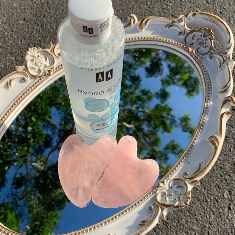 Combo 2 viên ĐÁ GUASHA Và TONER (nước hoa hồng) sạch sâu cân bằng PH, cấp ẩm, sáng da, nâng cơ tặng mặt nạ da sinh học