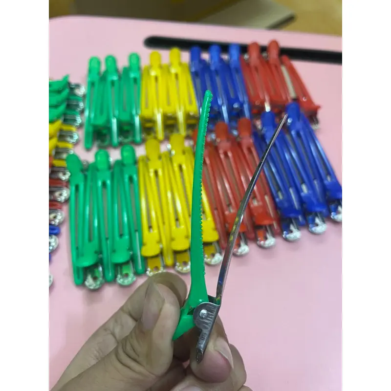 Kẹp vịt bịch 20 kẹp giá rẻ giao màu ngẫu nhiên 1