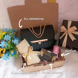 paket kado cewek ulang tahun/wisudah/wedding