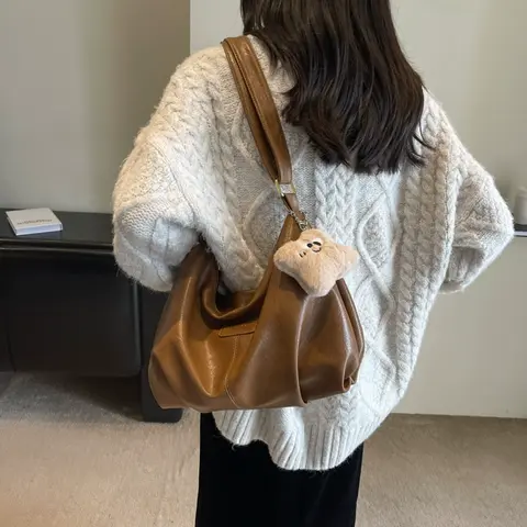 Túi xách da mềm size lớn 32cm đi học đi làm đựng sách vở A4, tặng kèm thú bông 2