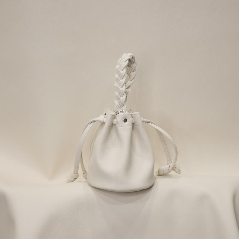 JULY - túi xách dây rút dáng tròn xinh xắn hiệu Chỉ