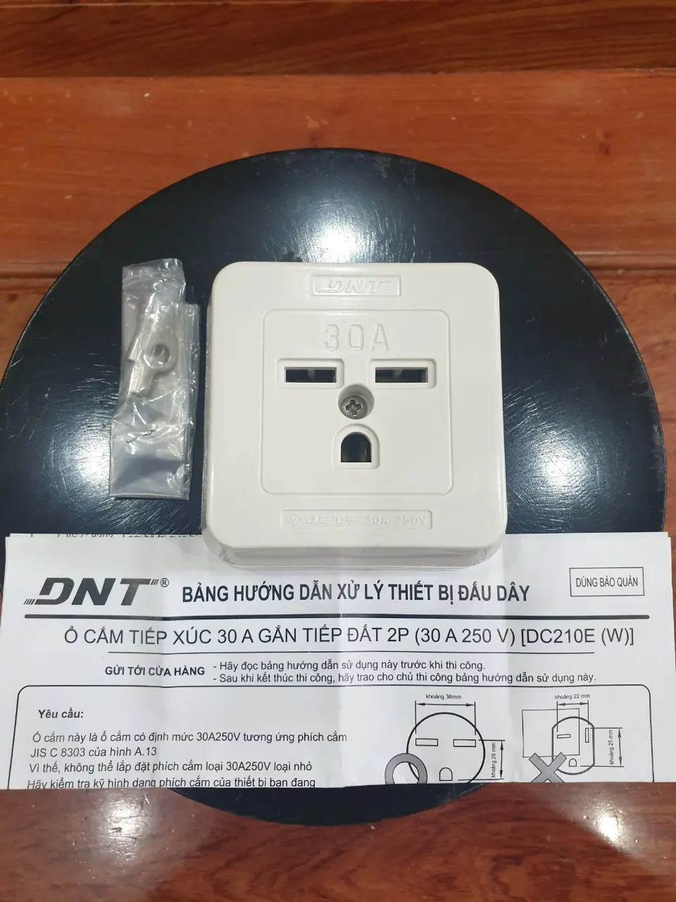 Ổ Cắm Dùng Cho Bếp Từ Nhật, Chính Hãng DNT 30A
